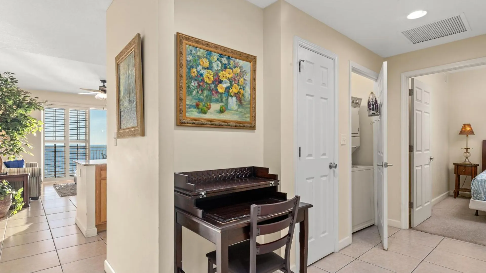Beachfront Bliss Awaits: 2-Bed, 2-Bath Condo At Sterling Reef - Sleeps 6! Panama City Beach