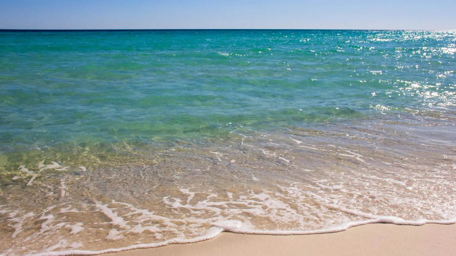 Beachfront Bliss Awaits: 2-Bed, 2-Bath Condo At Sterling Reef - Sleeps 6! Panama City Beach United States