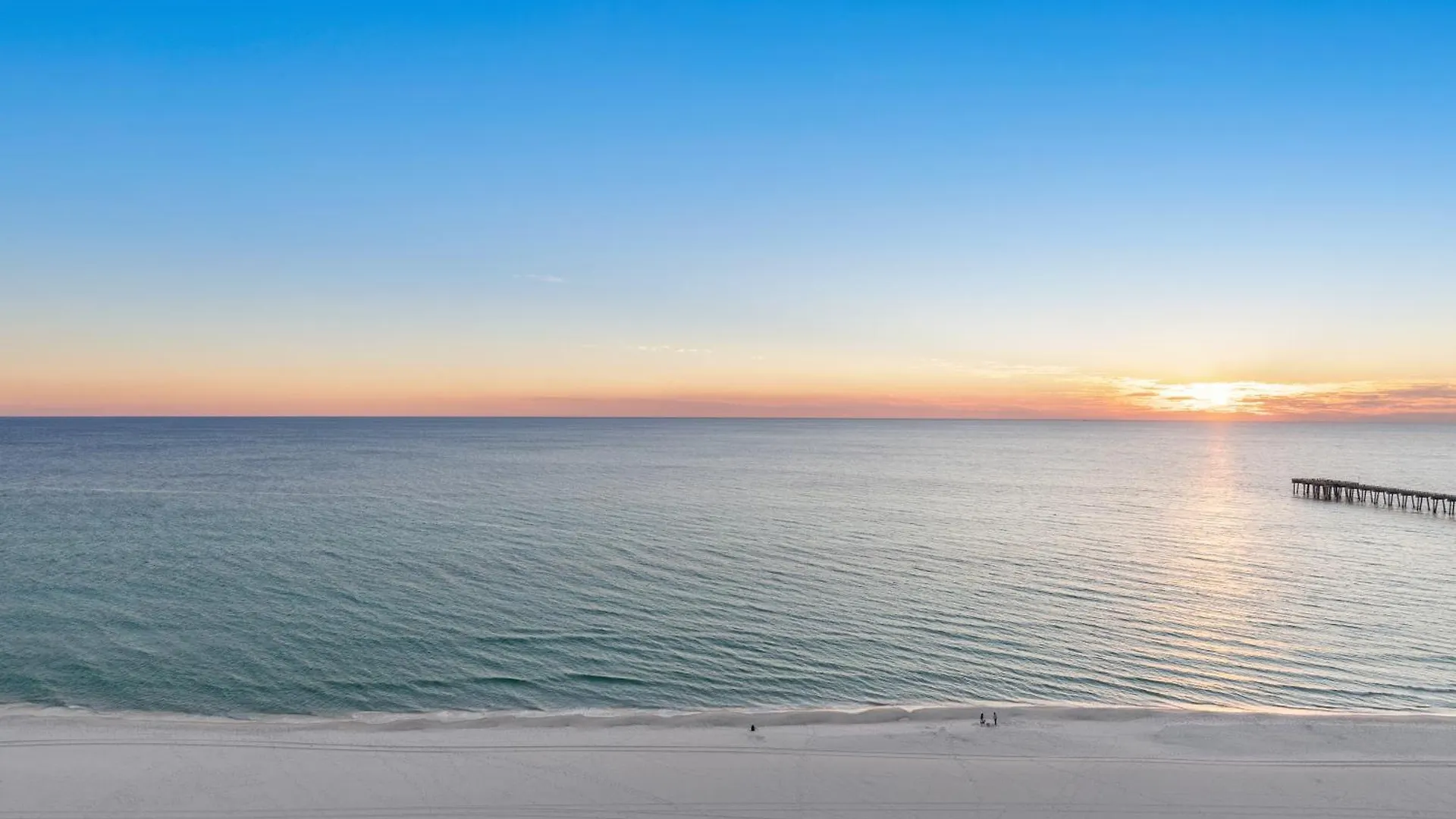 Holiday home Beachfront Bliss Awaits: 2-Bed, 2-Bath Condo At Sterling Reef - Sleeps 6! Panama City Beach